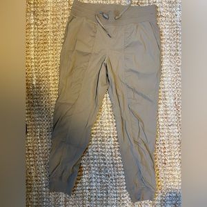 Lululemon dance studio mid rise jogger